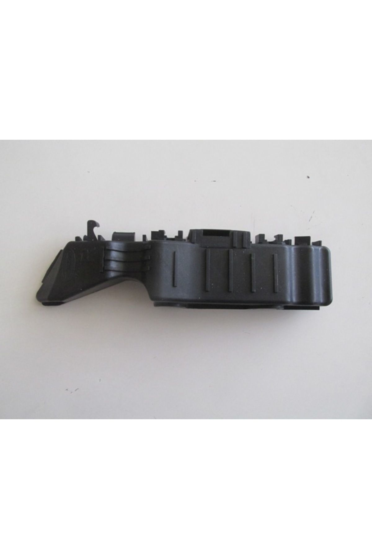 Hyundai Accent Blue 11/18 Ön Tampon Braketi Sağ