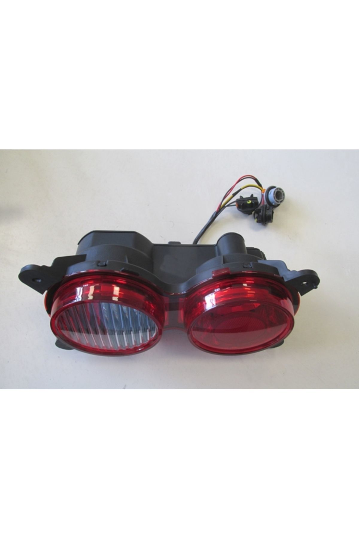 Kia Bongo Kamyonet 05/24 Stop Lambası Sağ Kırmızı/beyaz (Tesisatlı) (Mars)