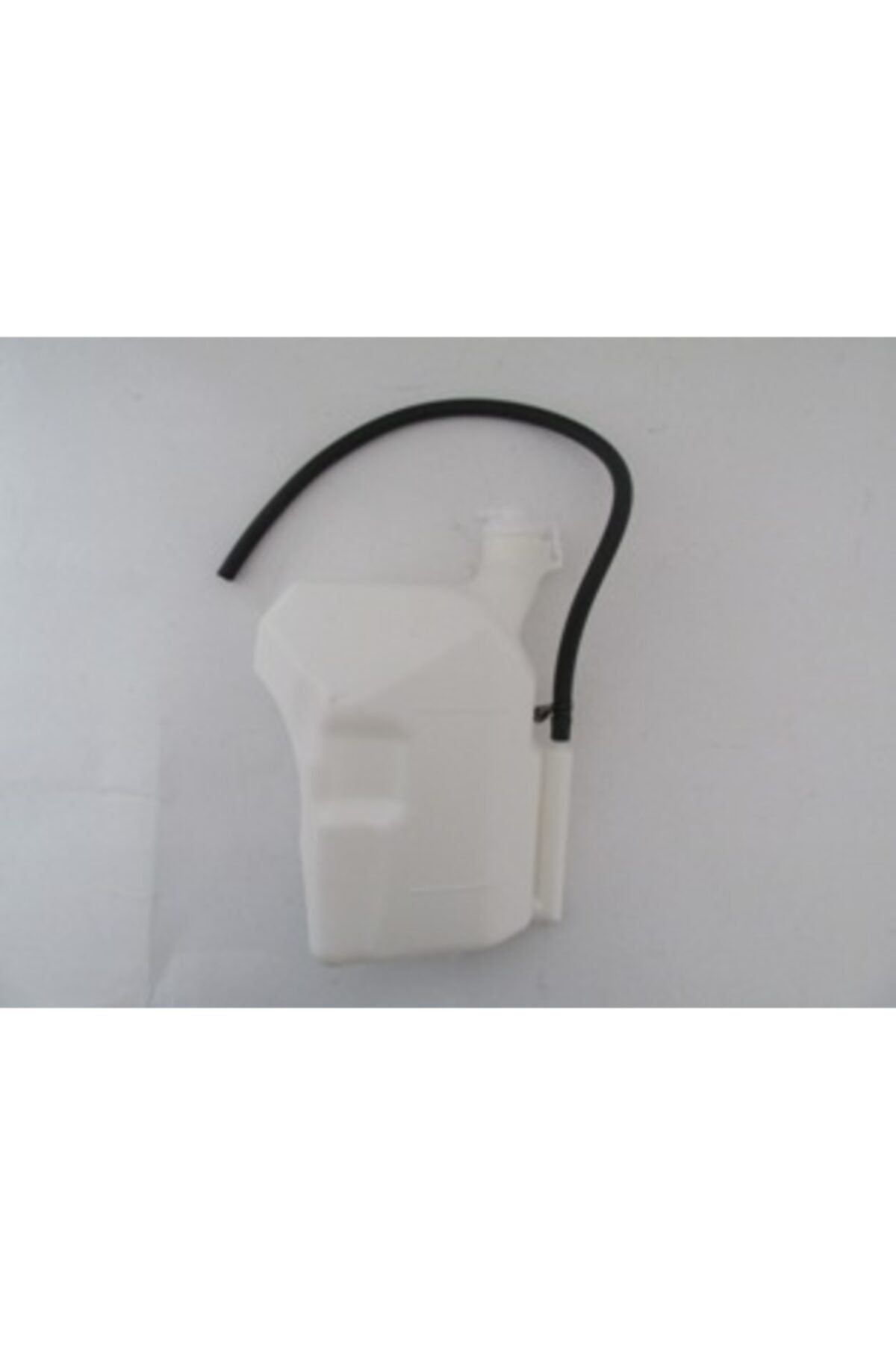 Isuzu D Max- Pıck Up- 12/17; Radyatör Yedek Su Deposu (bfn)