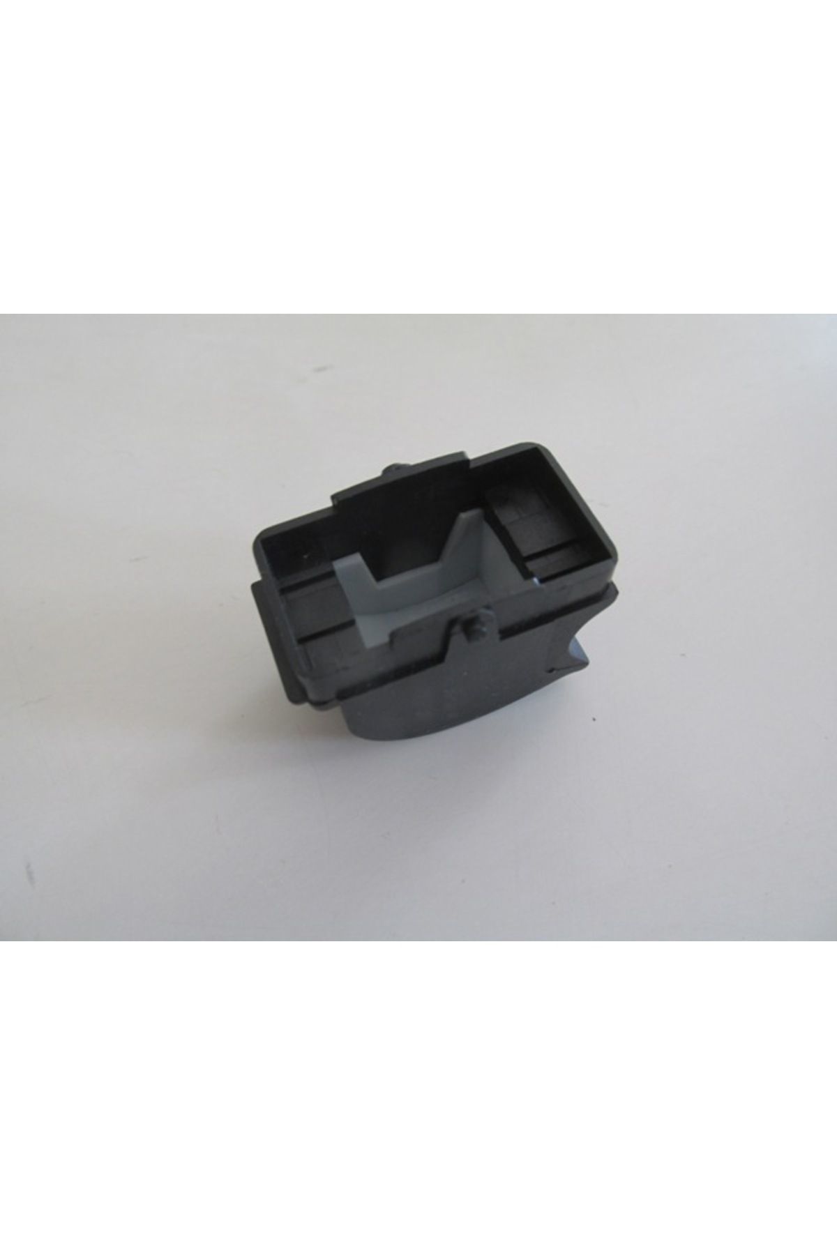 Fıat Palıo- 05/13; Ön/Arka Cam Düğme Butonu Sağ/Sol Adet (Oem No: 1803-1955) Tst7351