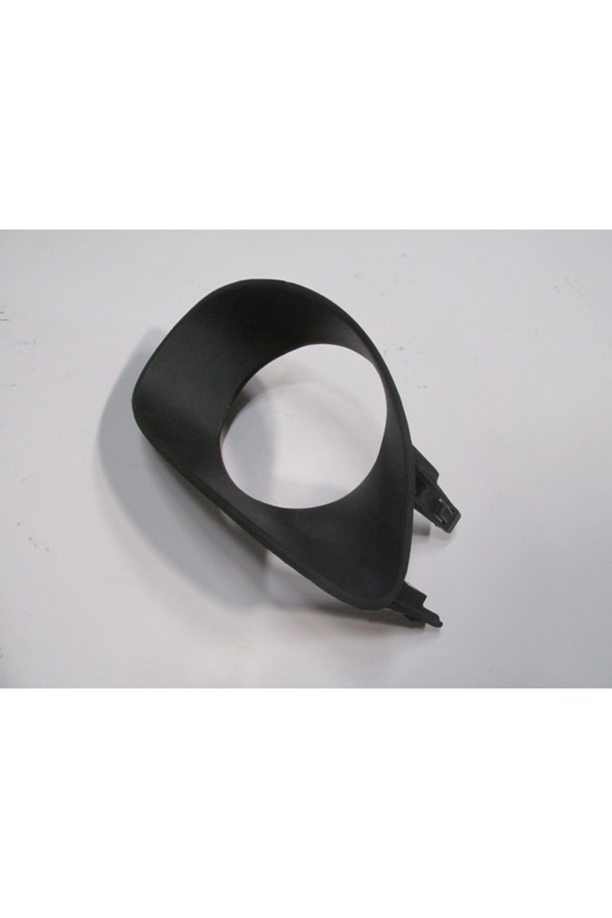 Toyota Yarıs- 06/09; Sis Lamba Kapağı Sağ Siyah (SİS DELİKLİ) (TW) 81481-0d020