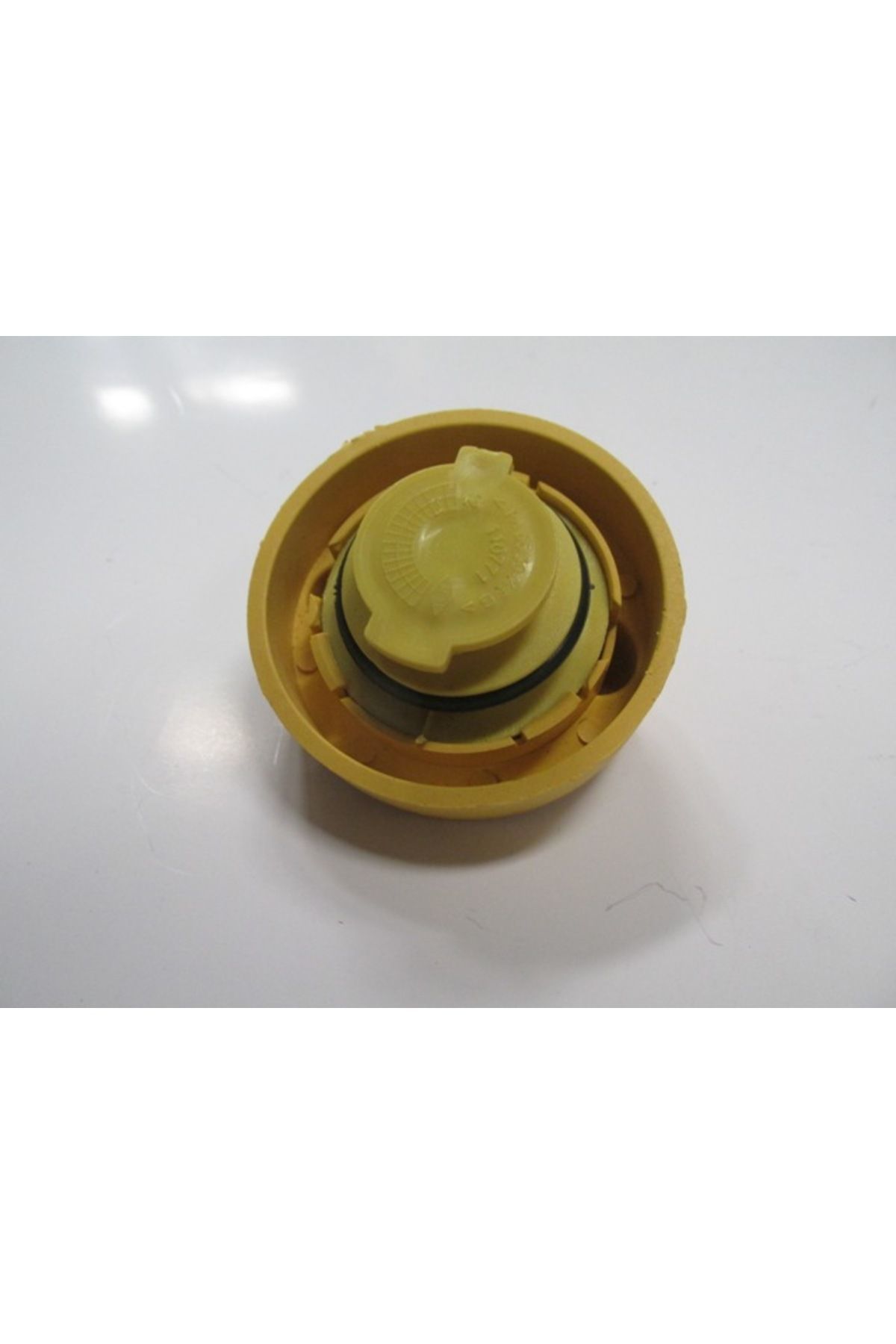 Renault Captur- 13/19; Motor Yağ Kapağı Sarı (0.9/1.2 Benzinli) (Sarı) (Oem No: 8200800258) Tst4882