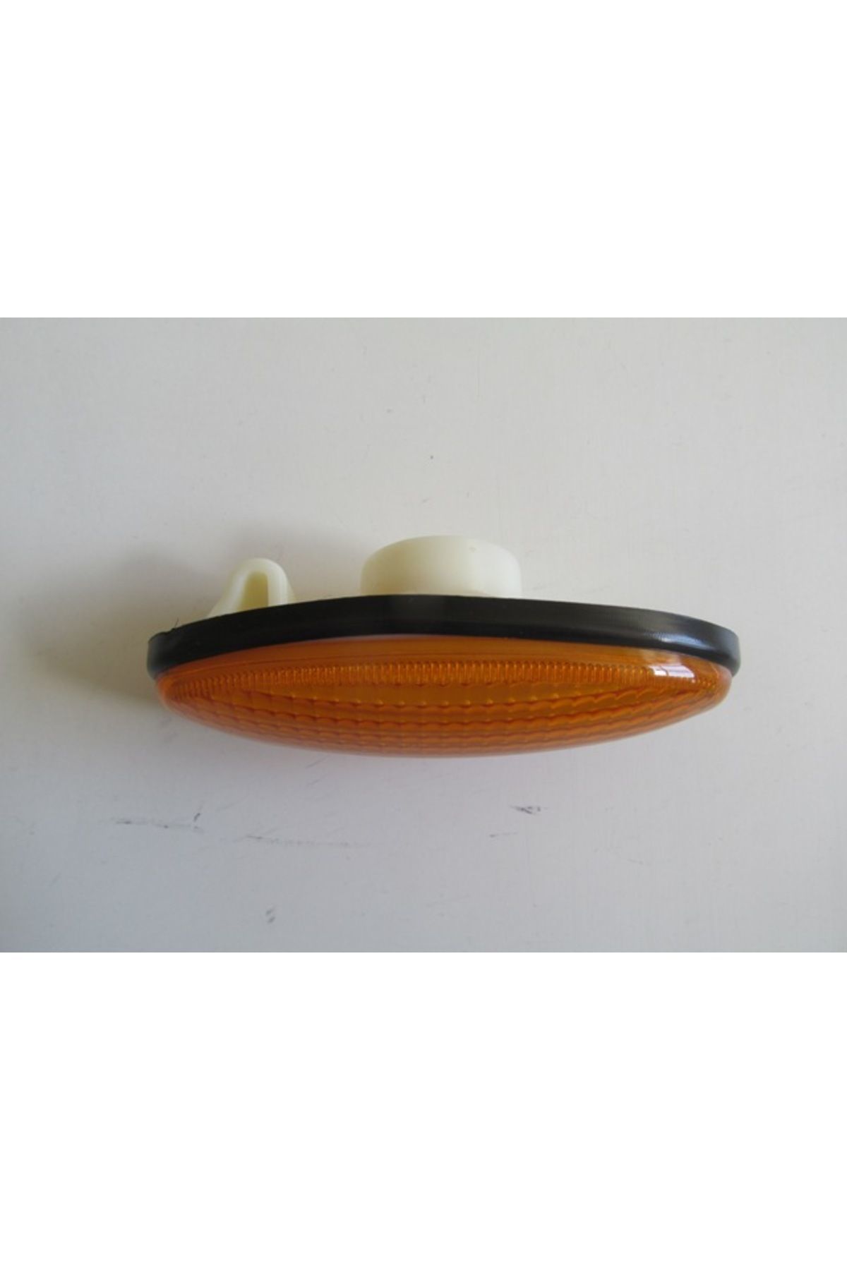 Nıssan Mıcra- K11- 98/02; Çamurluk Sinyali Sarı Sağ/sol Aynı (ADET) (EUROLAMP) 26160-61y10