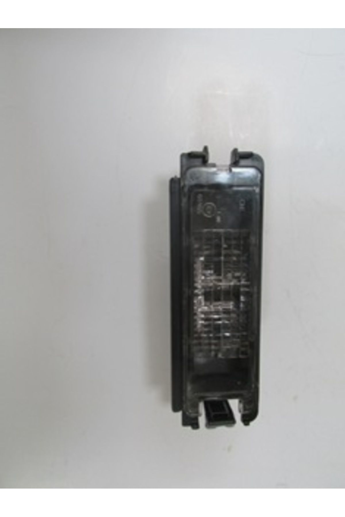 Renault Symbol- 13-21 Plaka Lambası Oem No: 8200957874 Uyumlu 1434-1400