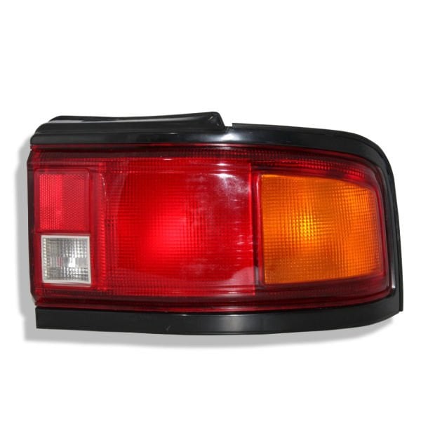 323 90-Sedan Stop Lambası Sag Duz Tıp Cızgısız