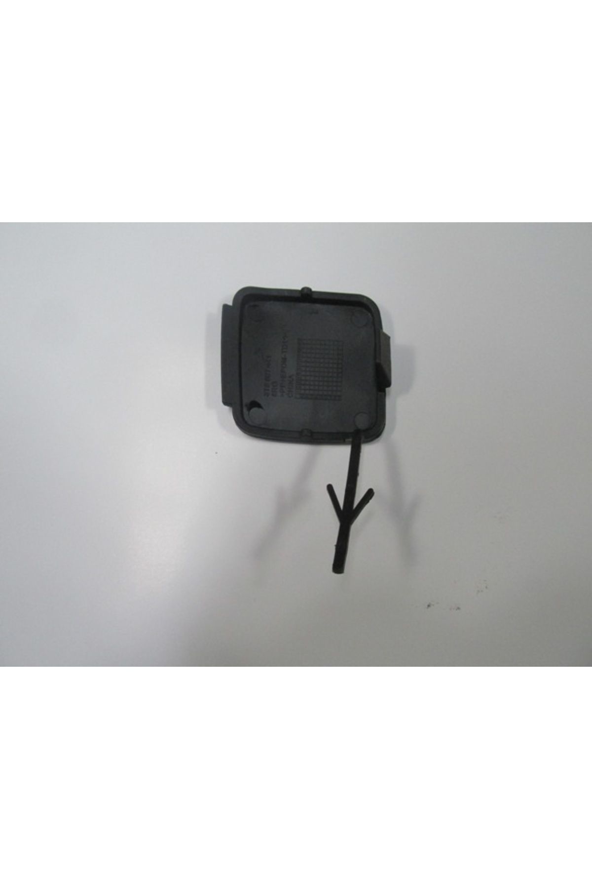 Skoda Superb 09/12 Arka Tampon Çeki Demiri Kapağı (Twy)