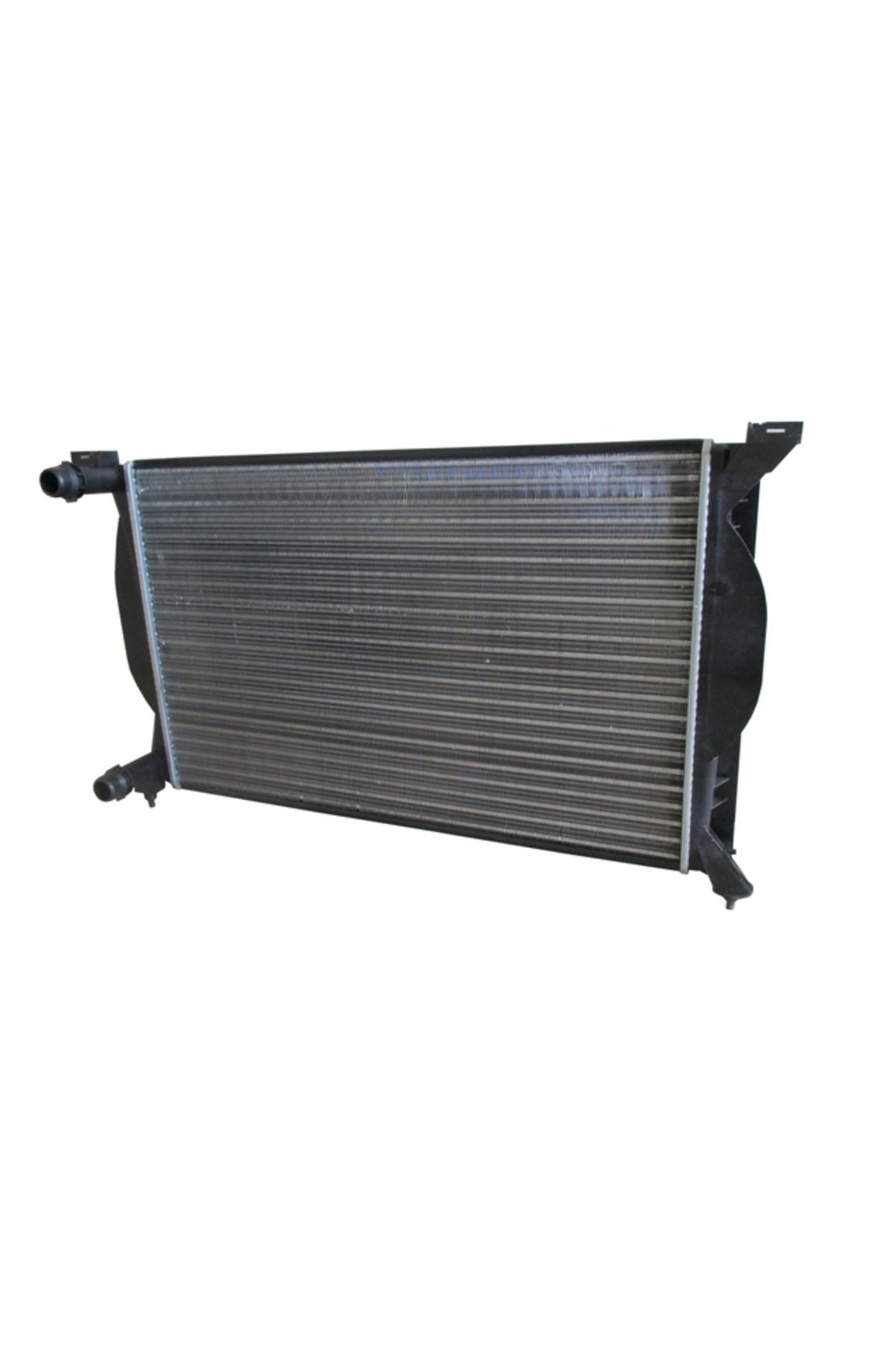 Audi A4 02/05 Su Radyatörü Manuel 1