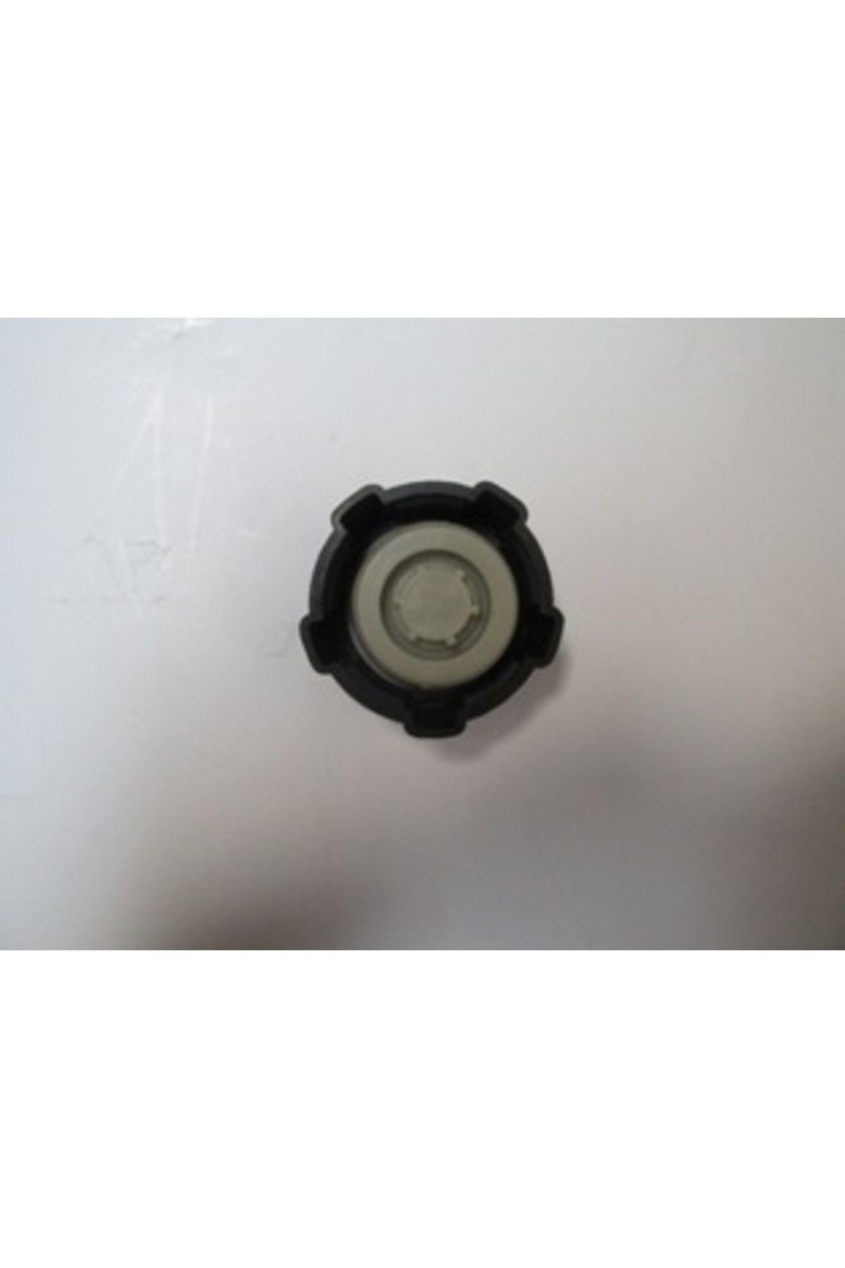 Renault Fluence- 09/16 Radyatör Yedek Su Deposu Kapağı Siyah 8200048024