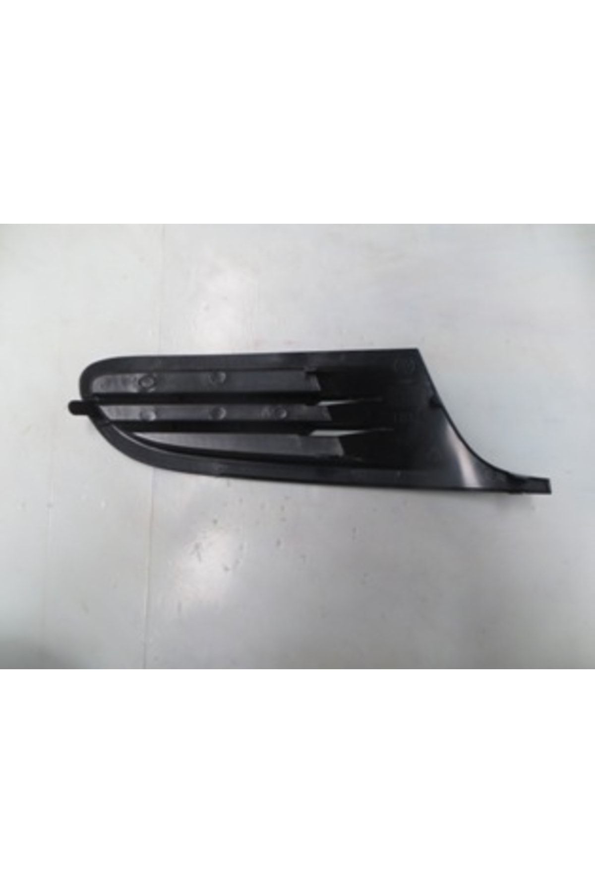 VOLKSWAGEN GOLF- 6- 09/12; SİS LAMBA KAPAĞI SOL SİS DELİKSİZ/SİYAH (TW)