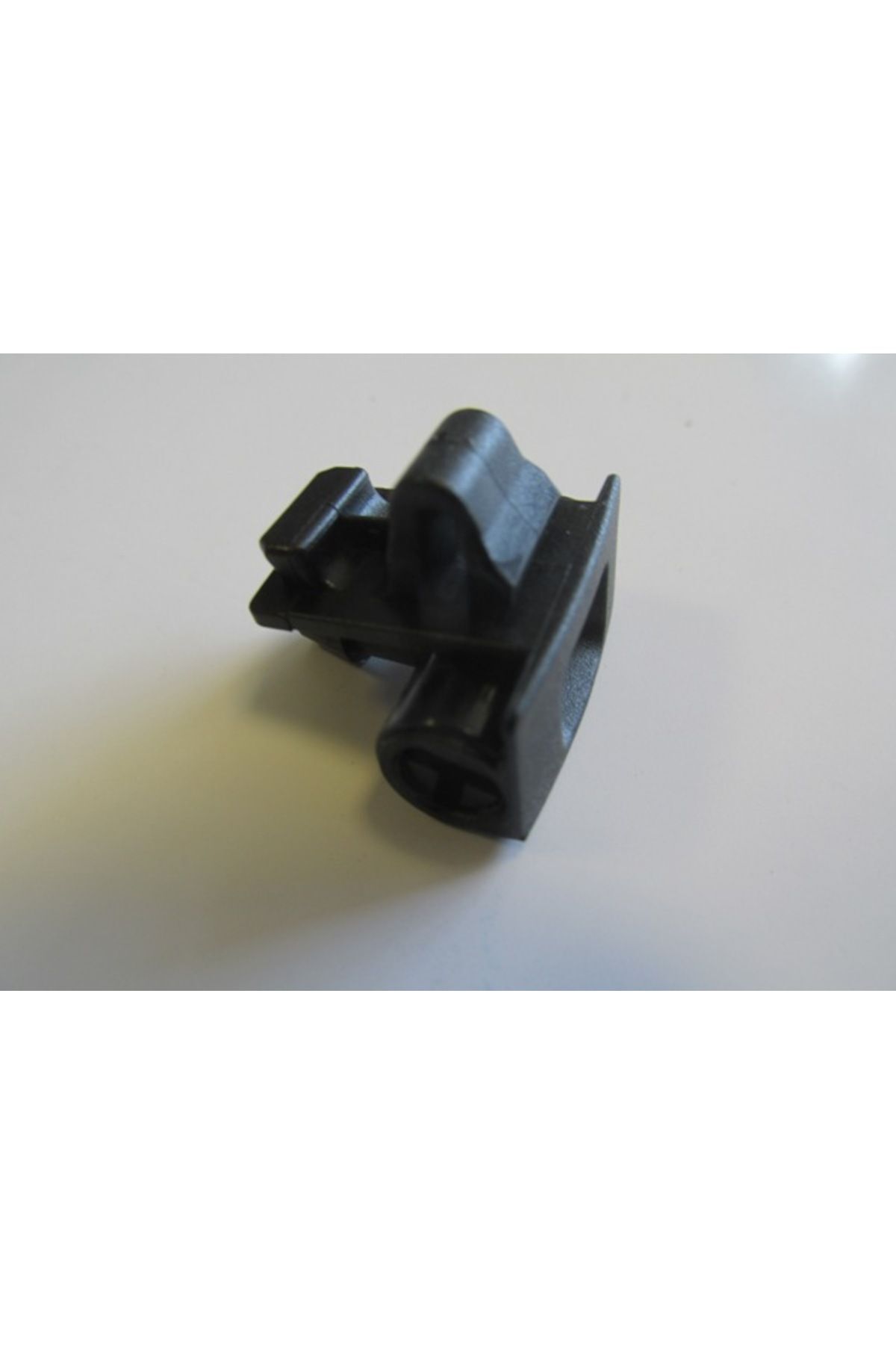 Renault Clıo- 4- Hb- 13/16; Su Fiskiye Memesi 8200600847