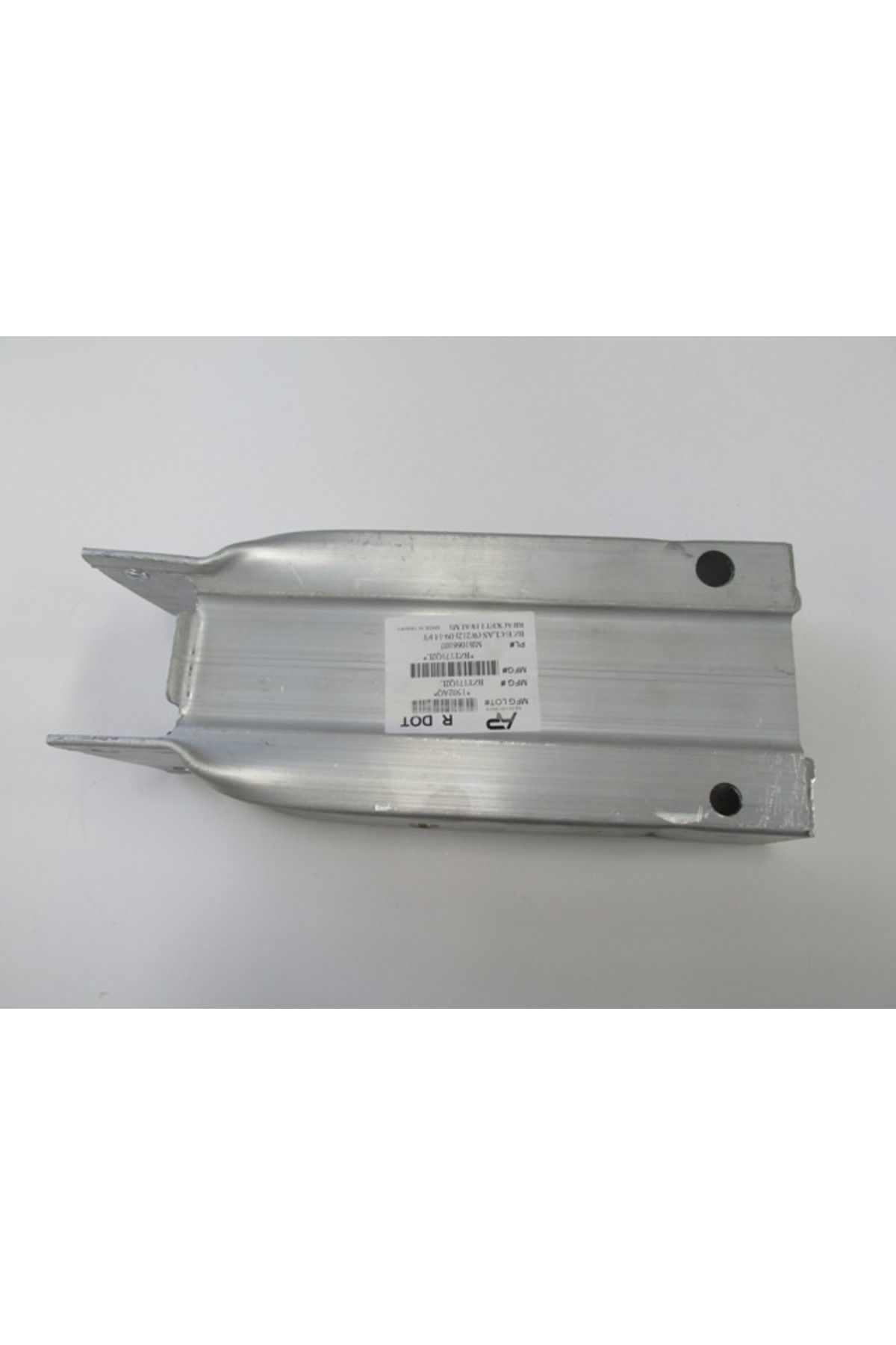 -ParçaAnında Mercedes E Class- W212- 10/12; Ön Tampon Braketi Sol (ALÜMİNYUM) (TW) 2126200595