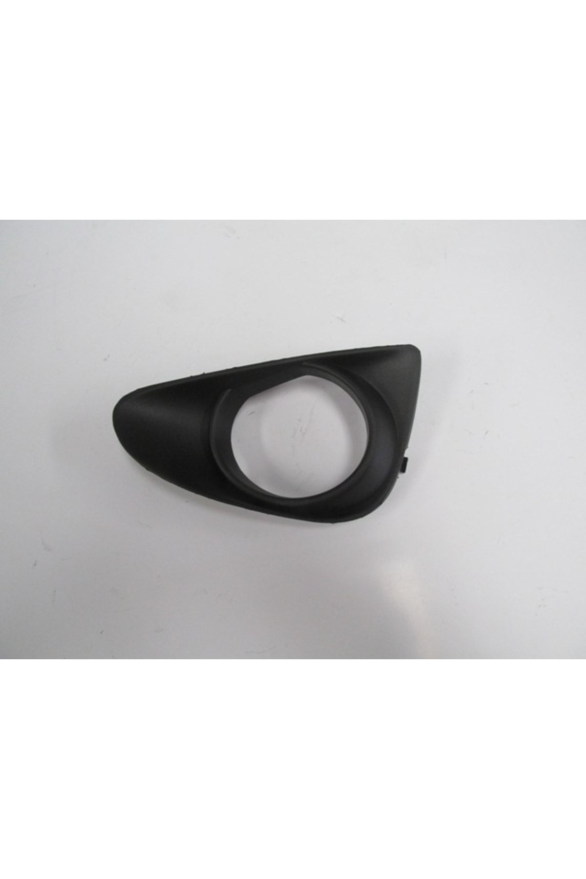 Toyota Yarıs- 11/14; Sis Lamba Kapağı Sol Siyah (sis Delikli) (tyg) - 81482-0d150