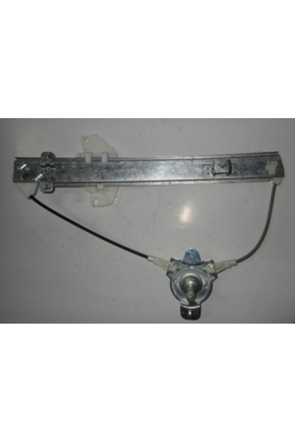 Hyundai Elantra 98/01 Ön Cam Krikosu Sol Manuel