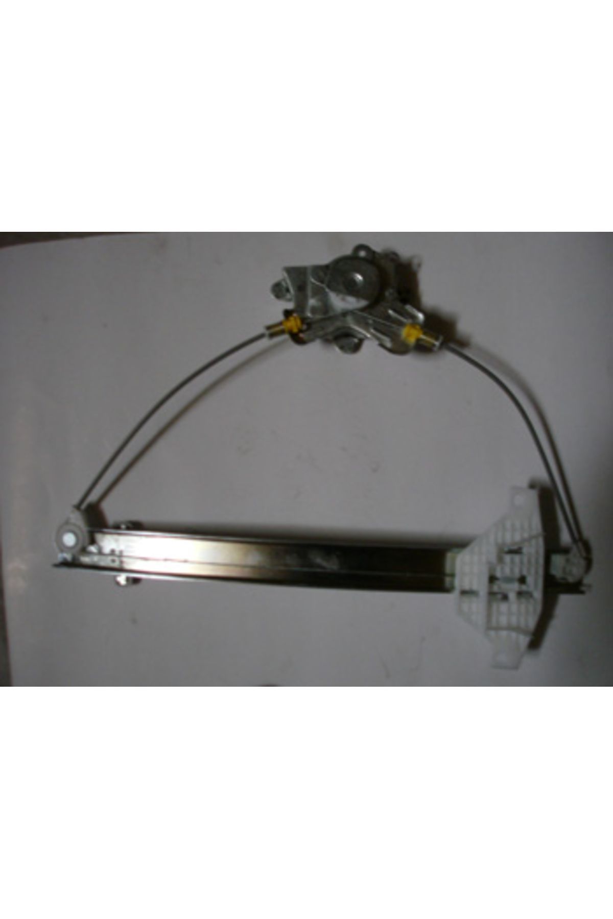 Hyundai Sonata 99/02 Ön Cam Krikosu Sağ Elektrikli/motorsuz (32diş)