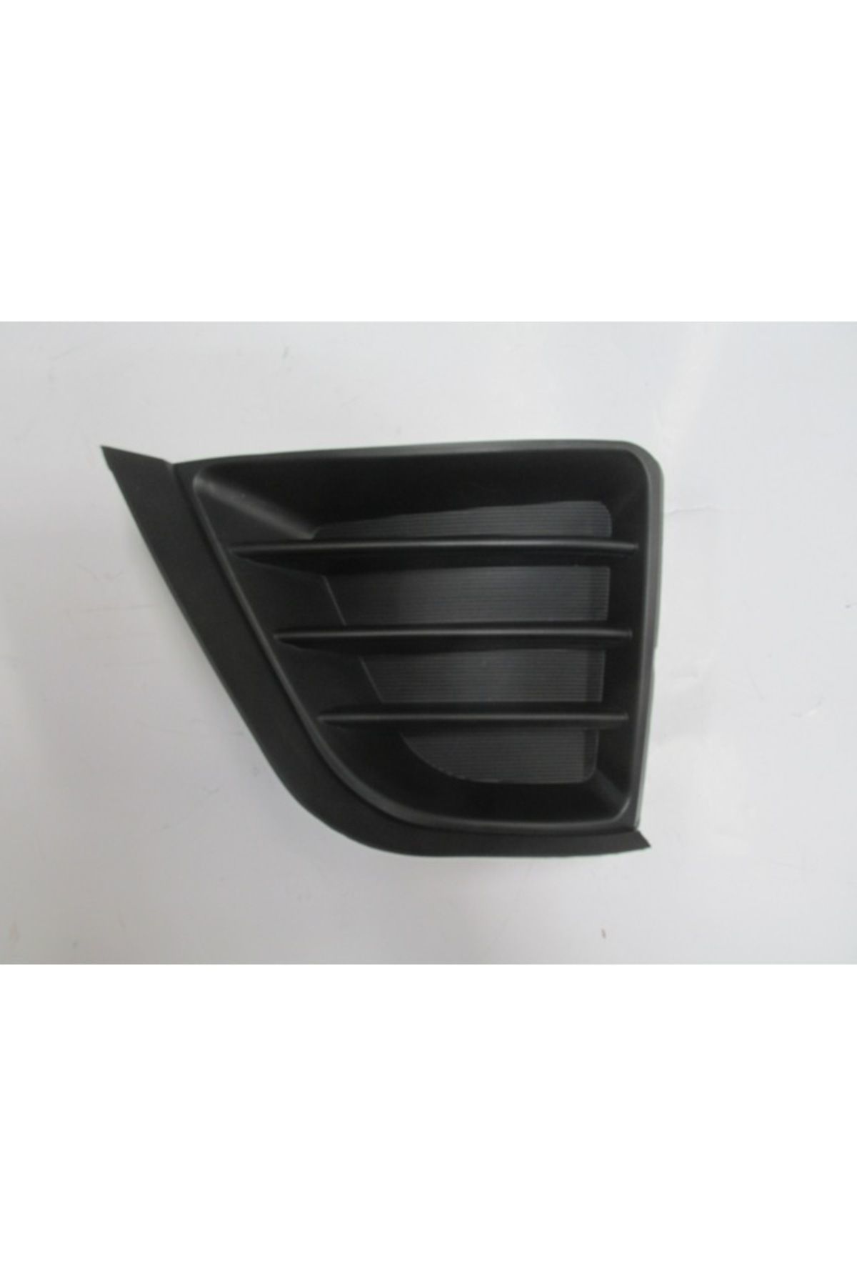 Toyota Corolla Nde180 13/16 Sis Lamba Kapağı Sol Siyah (Sis Deliksiz) (Tw)