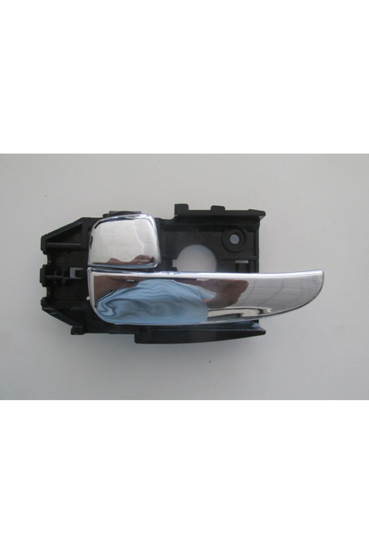 Hyundai Elantra 04/07  Uyumlu Ön Kapı İç Açma Kolu Sol Nikelajlı